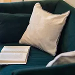 Stylish Flat With Balcony - 15 Min To Duomo